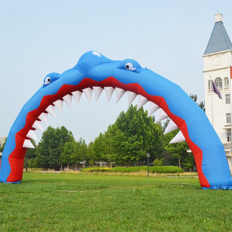 屏南鲨鱼广告拱门